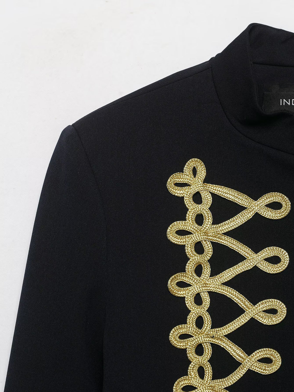 Rope knot long sleeved jacket
