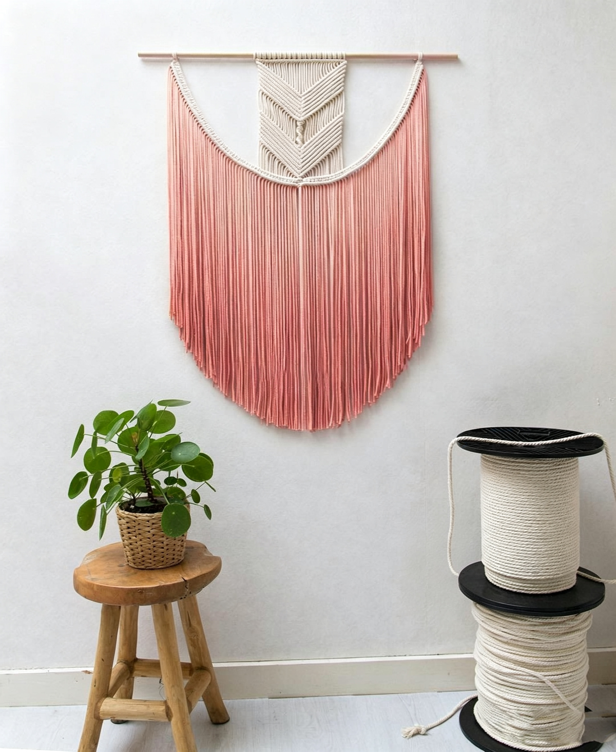 Handmade woven tapestry tassel wall decoration