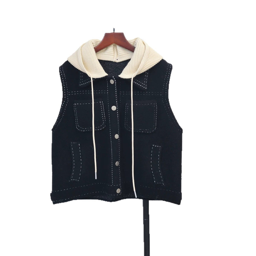 Loose sleeveless sweater vest for women