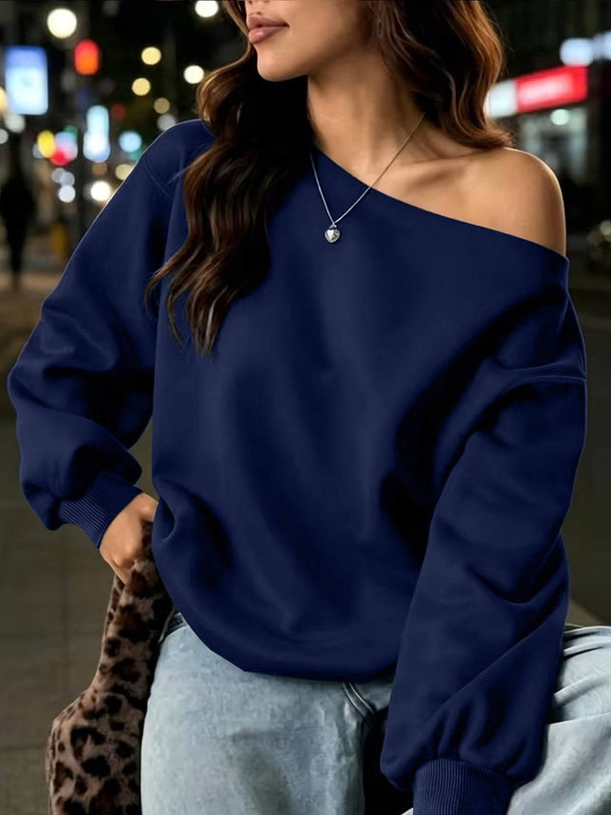 Women's sloping shoulder long sleeved hoodie