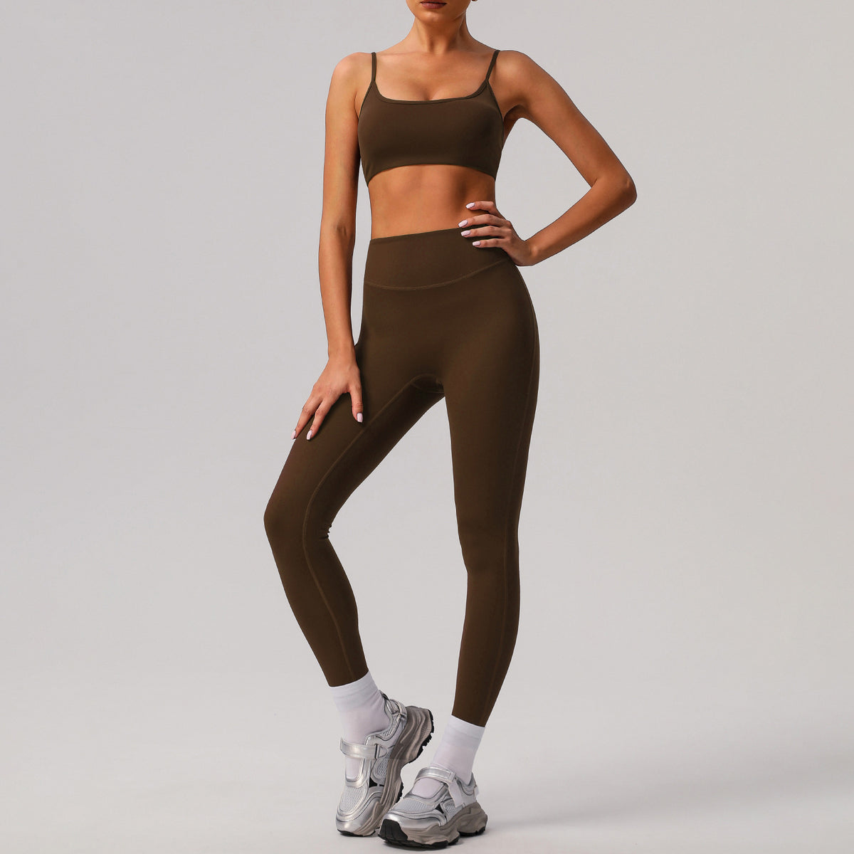 Solid color tight yoga suit quick drying fitness suit outdoor body shaping running suit women's fitness suit ﻿