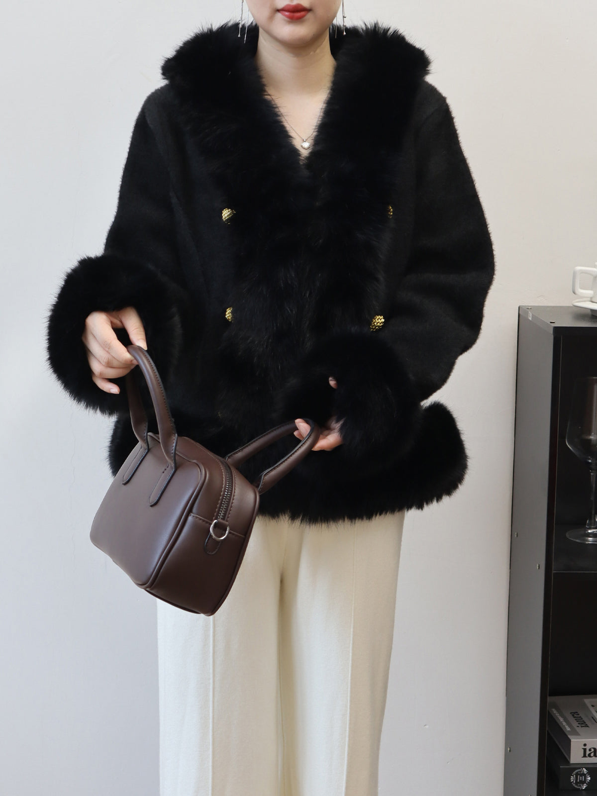 Long sleeved V-neck cardigan jacket for women