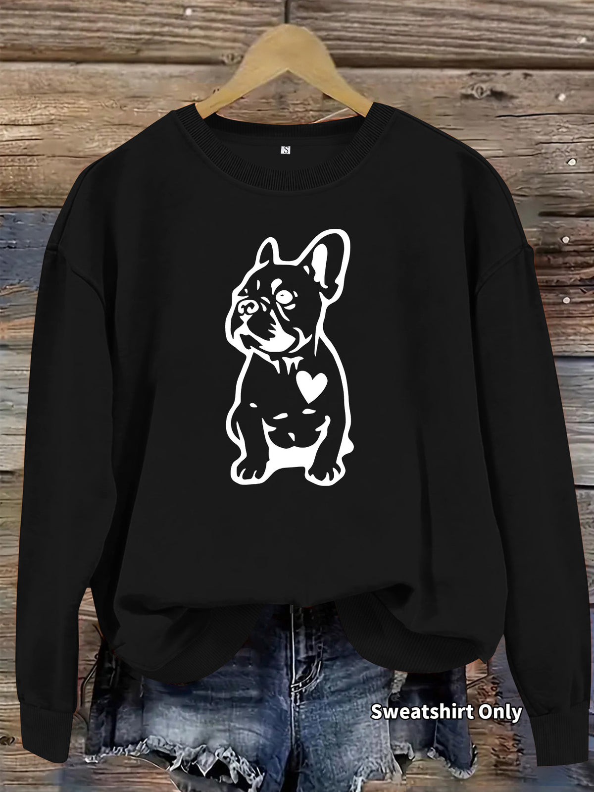 Round neck long sleeved sweatshirt