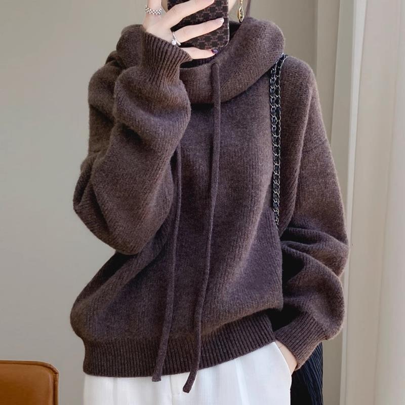 Lazy style versatile long sleeved knitted sweater for women